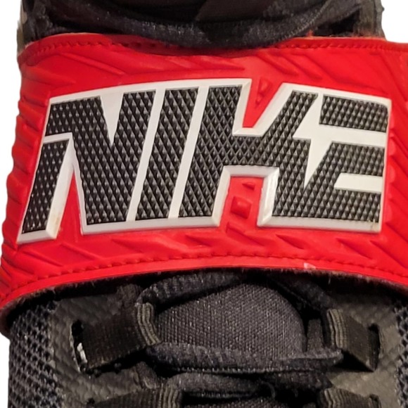 Nike Future Court 3 Black/gray/Red Boys Sneakers Shoes Size 7Y CT2866-008 - Picture 5 of 8